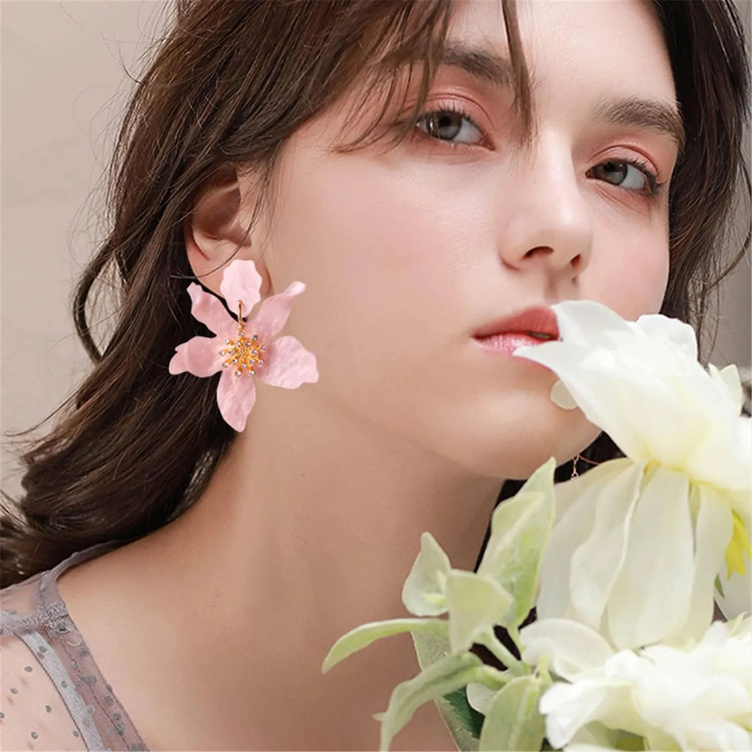 ANDPAI Unique Bohemian Oversized Acrylic Resin Flower Dangle Drop Earrings Retro Large Hawaii Flower Lei Earrings for Women Statement Jewelry Gifts