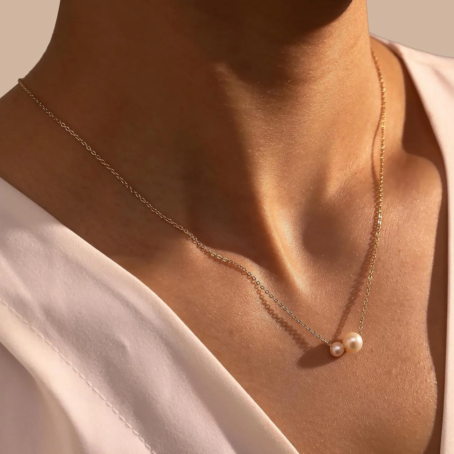 Boho Beaded Necklace for Women, Y2K Natural Pearl Beaded Necklaces Choker Summer Benchy Necklace Natural Bead Necklaces for Teen Girls Handmade Boho Jewelry Birthday Gift