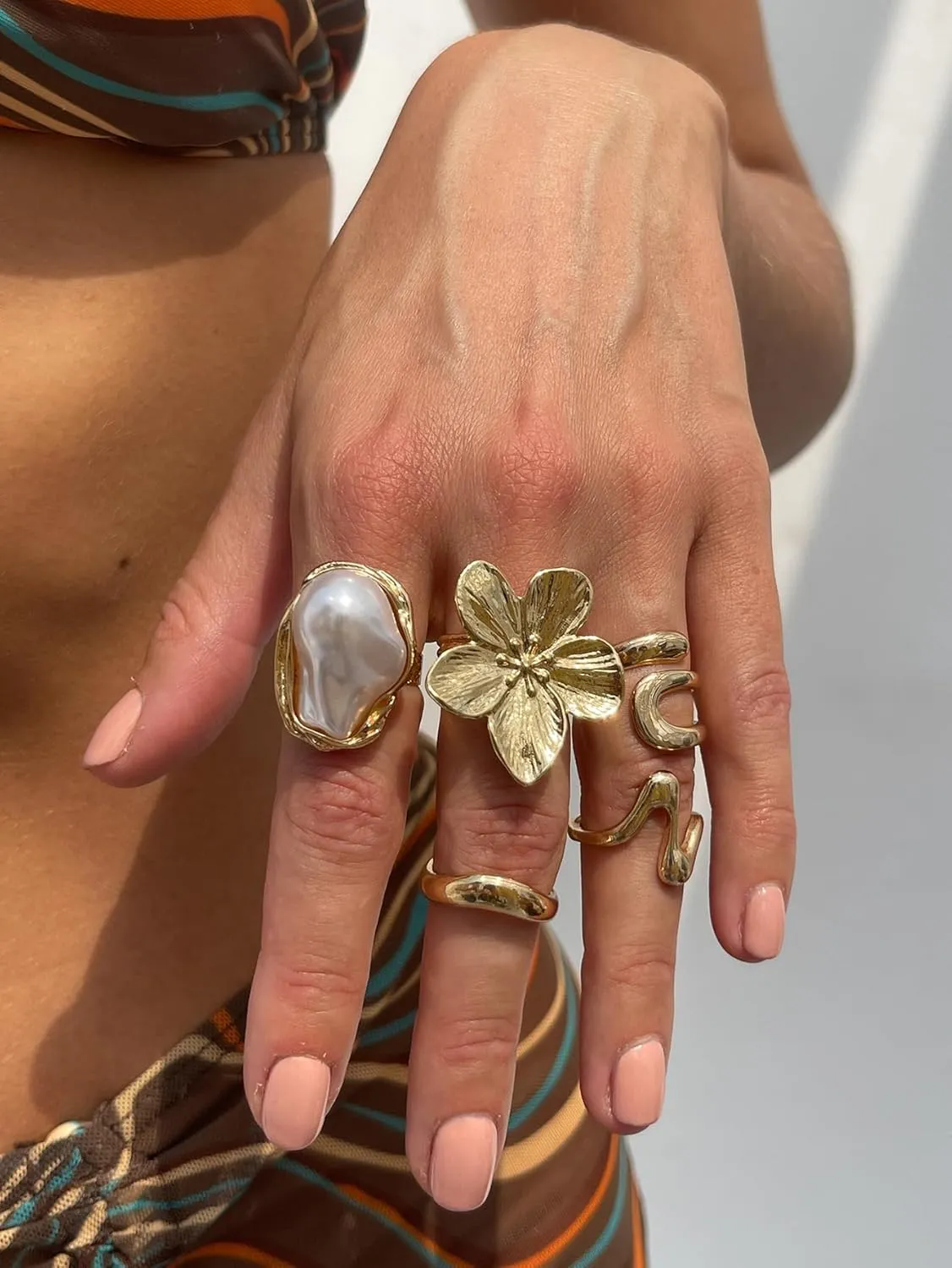 BUYITO Chunky Gold Rings for Women Trendy Statement Flower Knuckle Crystal Ring Stacked Opening Adjustable Prom Fashion Jewelry Accessories