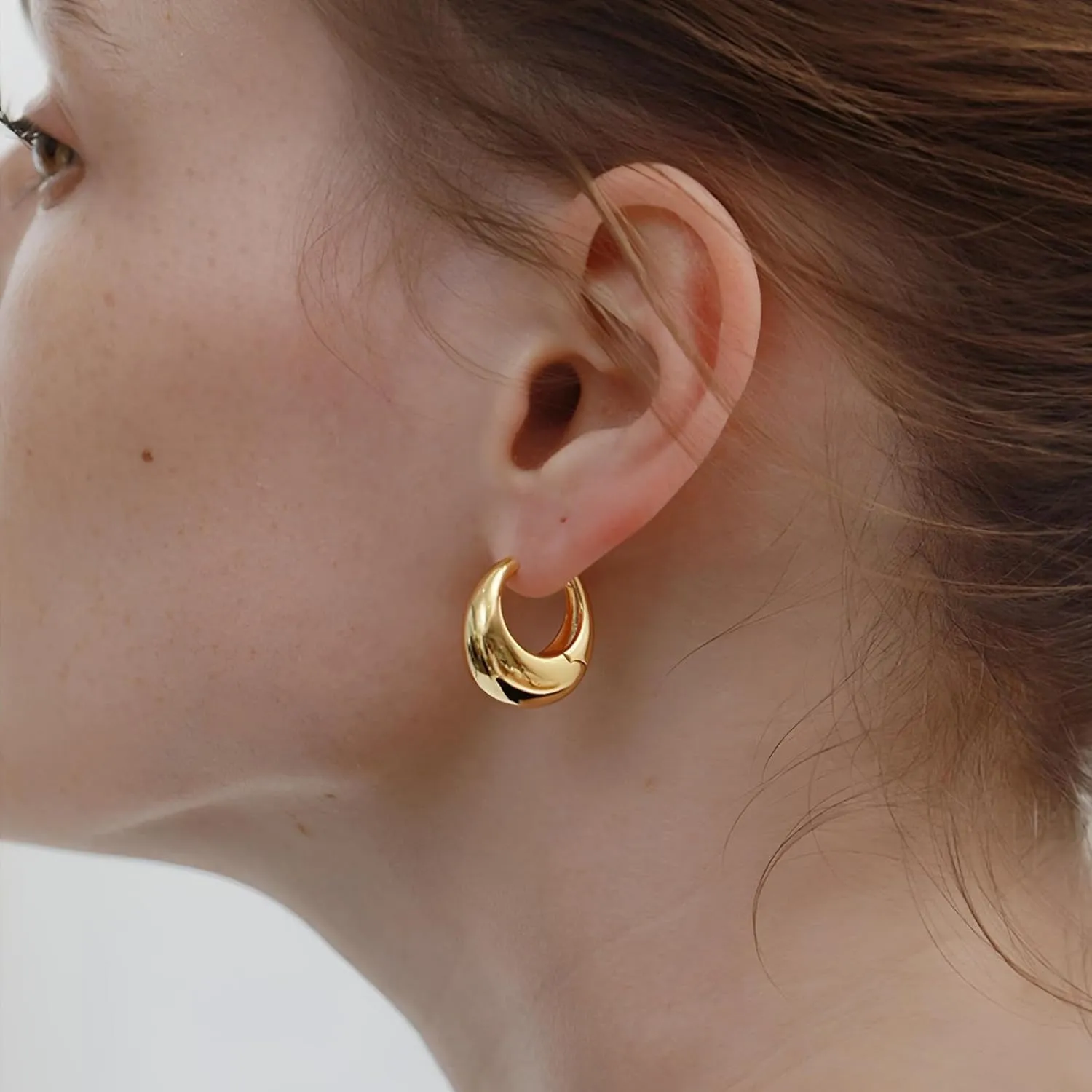 Chunky Gold Clip On Hoop Earrings for Women Tube Hoop Clip Earrings Minimalist Non Pierced Earrings Trendy Jewelry
