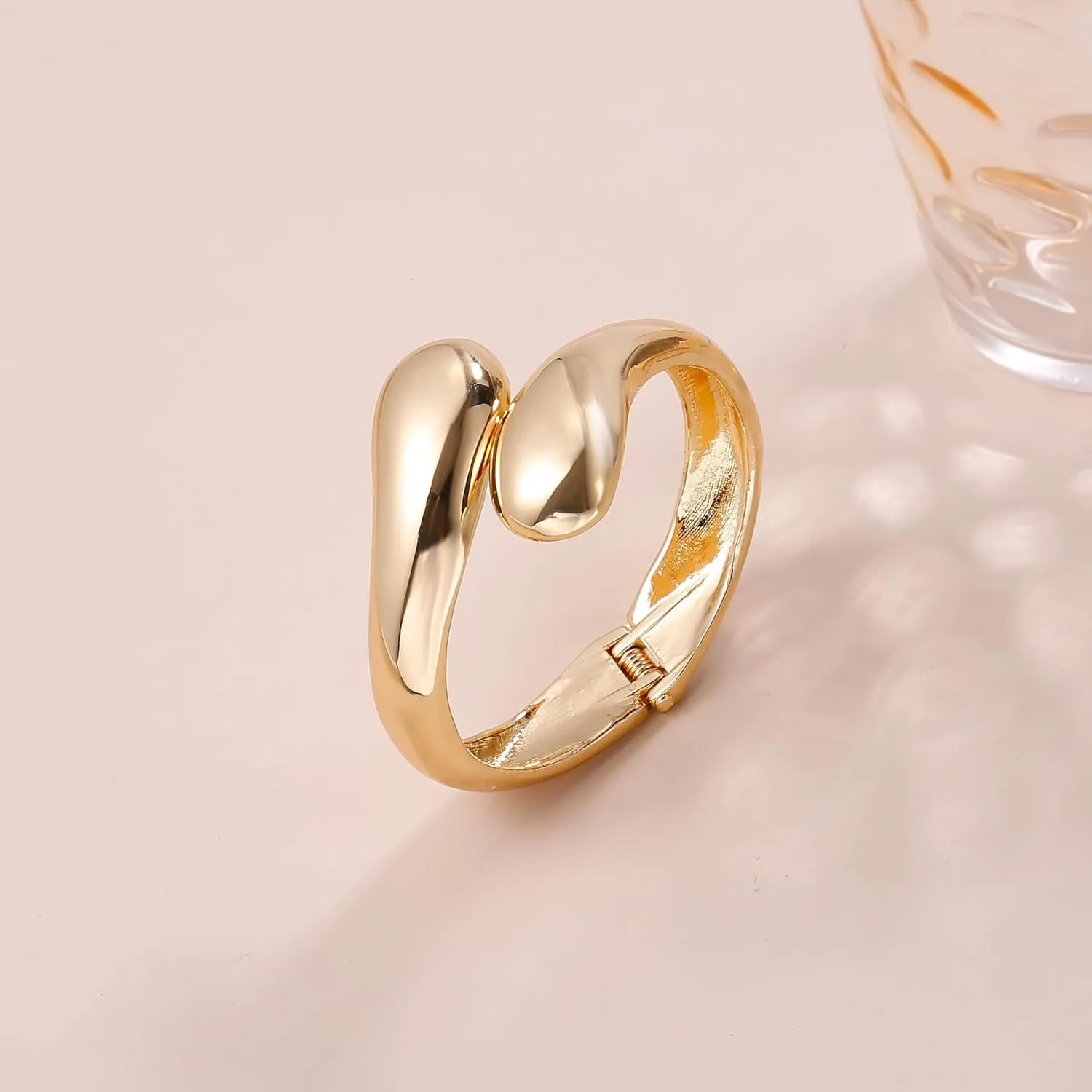 Chunky Gold Cuff Bangle Bracelets For Women Statement Minimalist Thick Gold Hinge Wrist Cuff Bracelets For Women Trendy Jewelry
