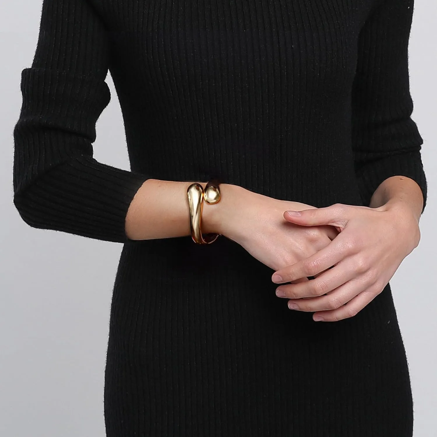Chunky Gold Cuff Bangle Bracelets For Women Statement Minimalist Thick Gold Hinge Wrist Cuff Bracelets For Women Trendy Jewelry