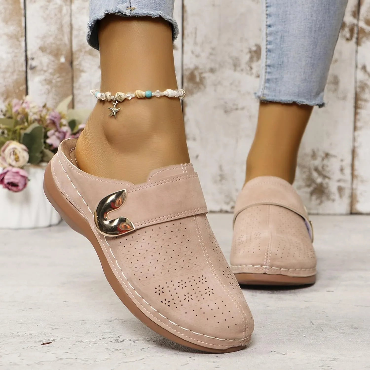 Clogs for Women Slip On Casual Comfortable Sandals Lightweight Wedge Slippers Summer Cut-Out Vamp Thick Cushion Shoes All-Match Walking Sandals for Summer and Daily Wear
