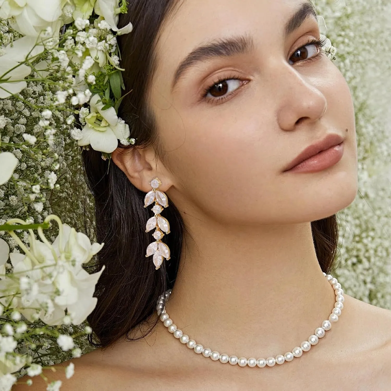 Cubic Zirconia Wedding Earrings for Bridal Elegant Rhinestone Crystal Drop Dangle Earrings for Women Bridesmaids Guest Party Prom Jewelry Trendy