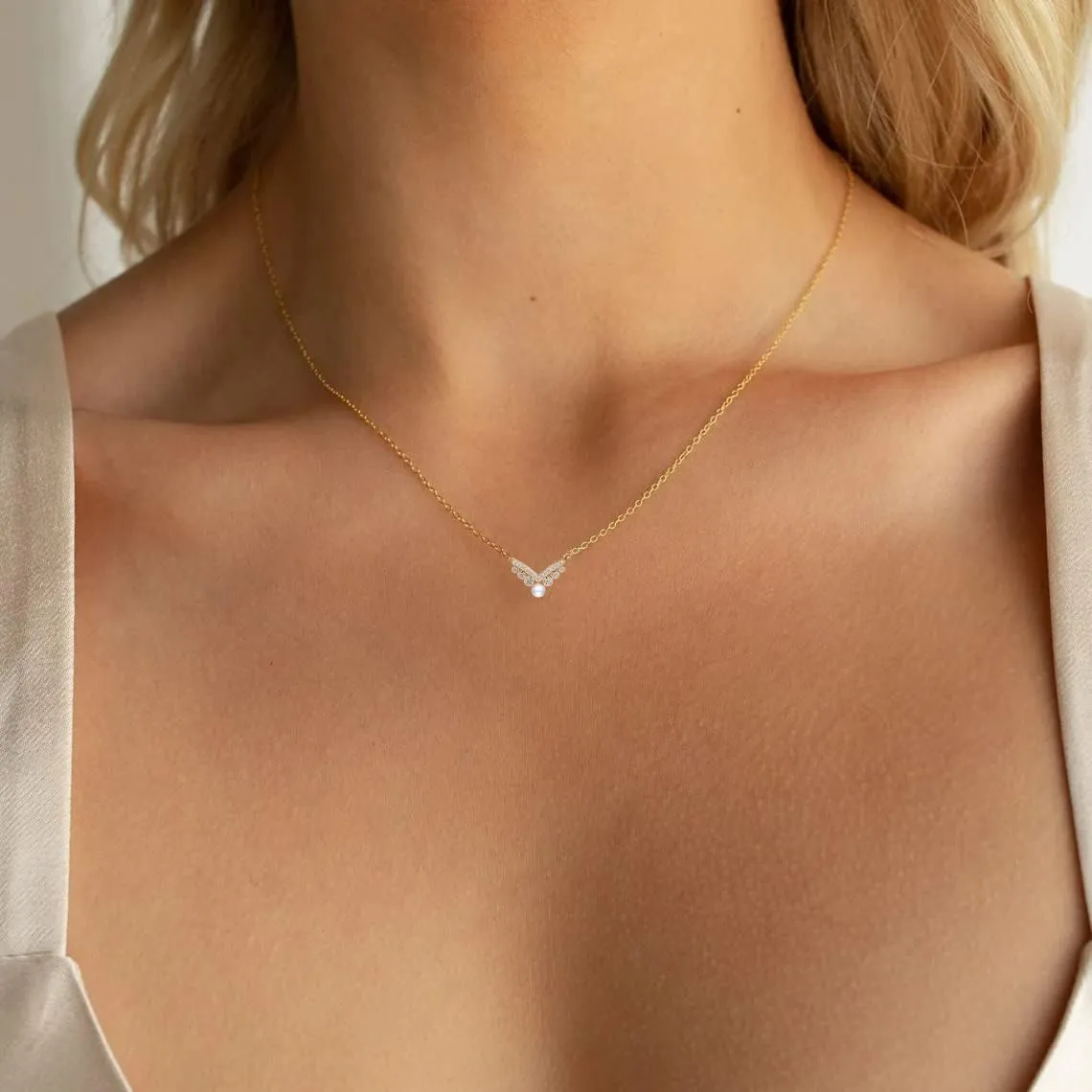 Diamond Necklaces for Women 14k Gold Plated Dainty Flower Cubic Zirconia Simple Layered Necklace Different Shapes Choker Necklaces Delicacy Jewelry for Women
