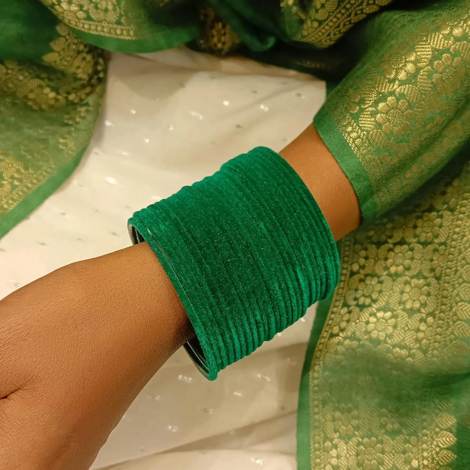 Efulgenz Indian Bangles for Women Indian Bangles Set Bollywood Plain Metal Velvet Bangle Bracelets Wedding Bridal Fashion Jewelry (24 Pcs)