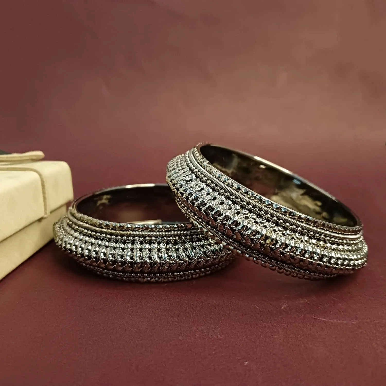 Efulgenz Indian Bangles for Women Traditional Bridal Bracelet Kada Bangles Set Bollywood Wedding Bracelet Bangle Jewelry for Women (2 Pcs)