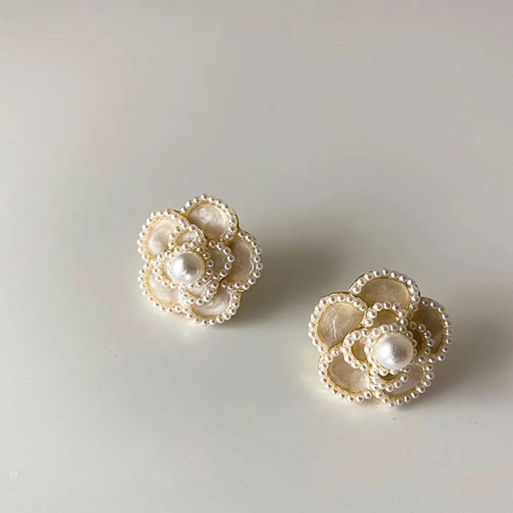 Fashion Faux Pearl Enamel Flower Shape Clip on Earrings Women's Party Wedding Hypoallergenic Cuff Non Pierced Earrings Ear Clip