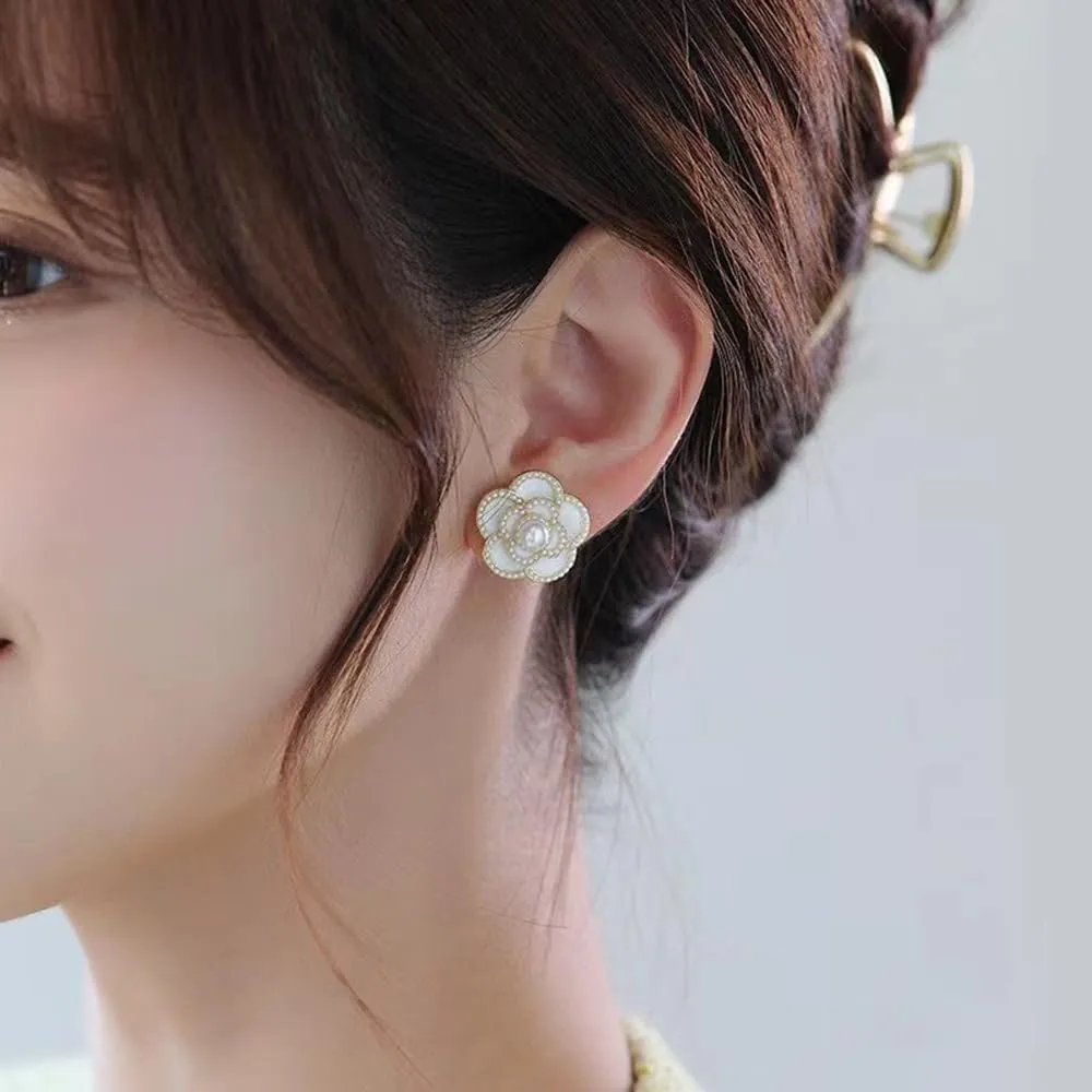 Fashion Faux Pearl Enamel Flower Shape Clip on Earrings Women's Party Wedding Hypoallergenic Cuff Non Pierced Earrings Ear Clip