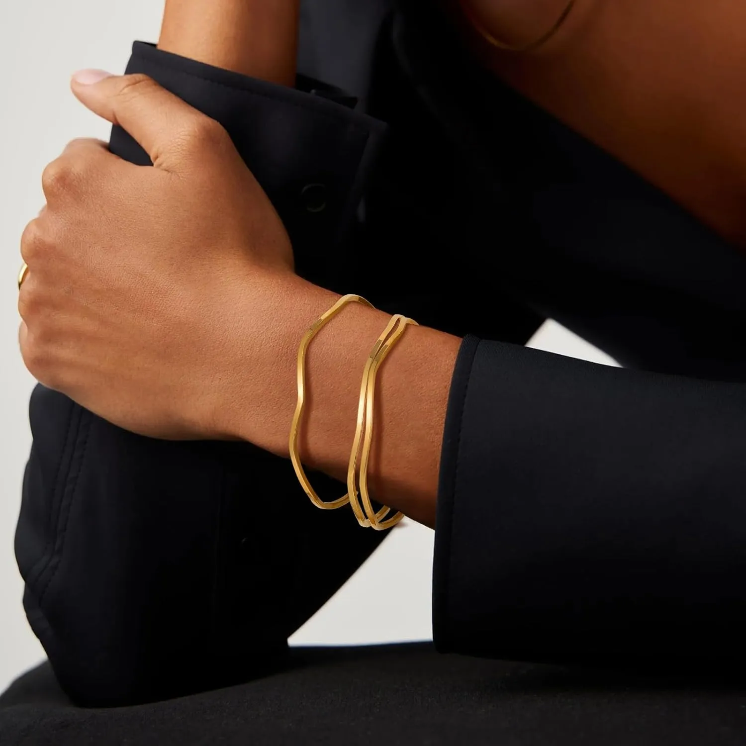 Gold Bangles for Women 18K Gold Plated Stainless Steel Glossy Stackable Thin Round Bracelets Solid Plain Polished Bangles Bracelets Set of 3 Jewelry for Women