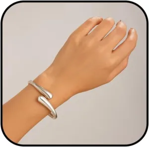Gold Chunky Bangle Bracelets for Women Twisted Hinged Waterdrop Cuff Bracelets Open Zinc Spiraled Oval Wrist Bracelet Stretchable Thick Bangle Bracelets Minimalist Jewelry