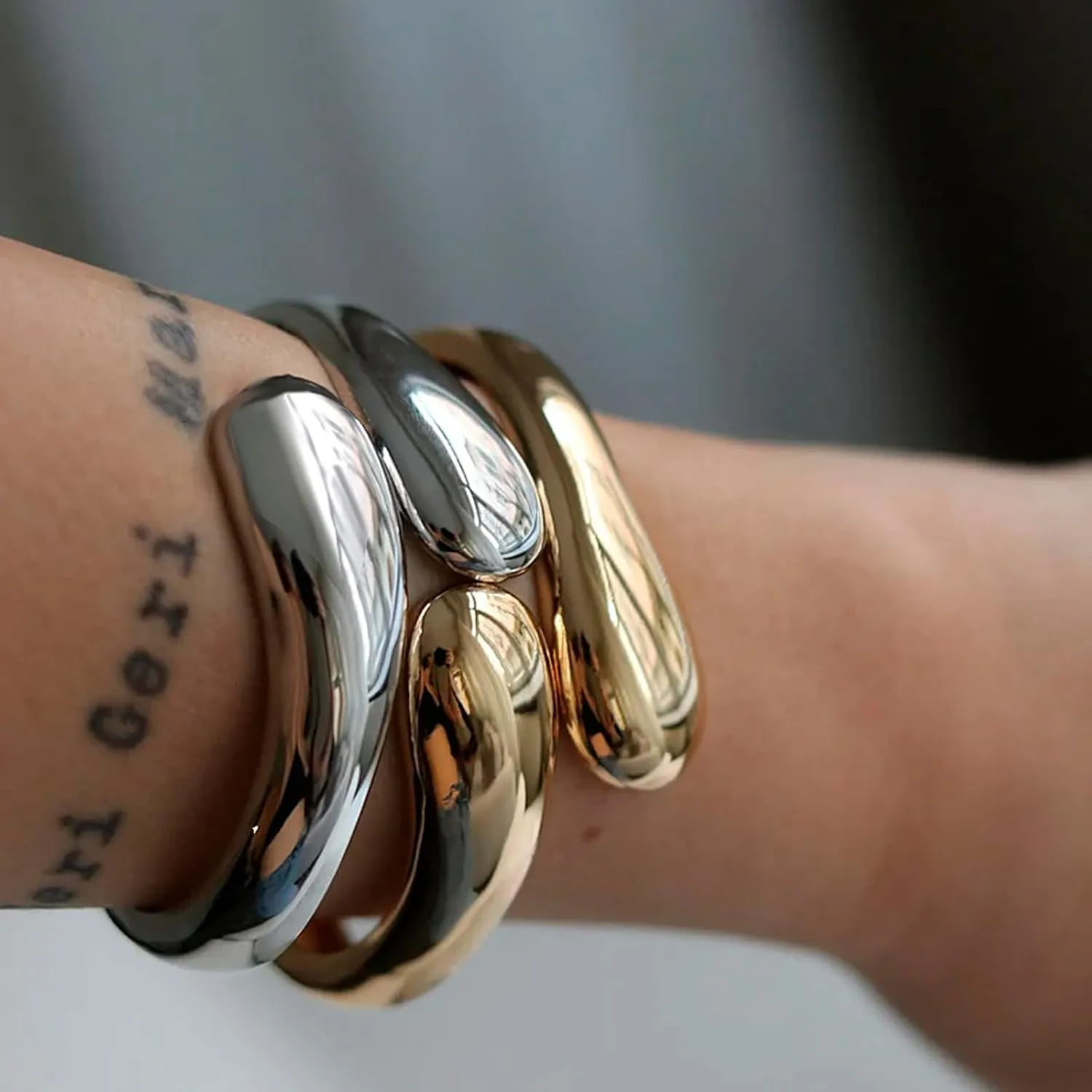 Gold Cuff Bangle Bracelets For Women Gold Polished Thick Waterdrop Bangle Statement Bracelets Chunky Jewelry for Women