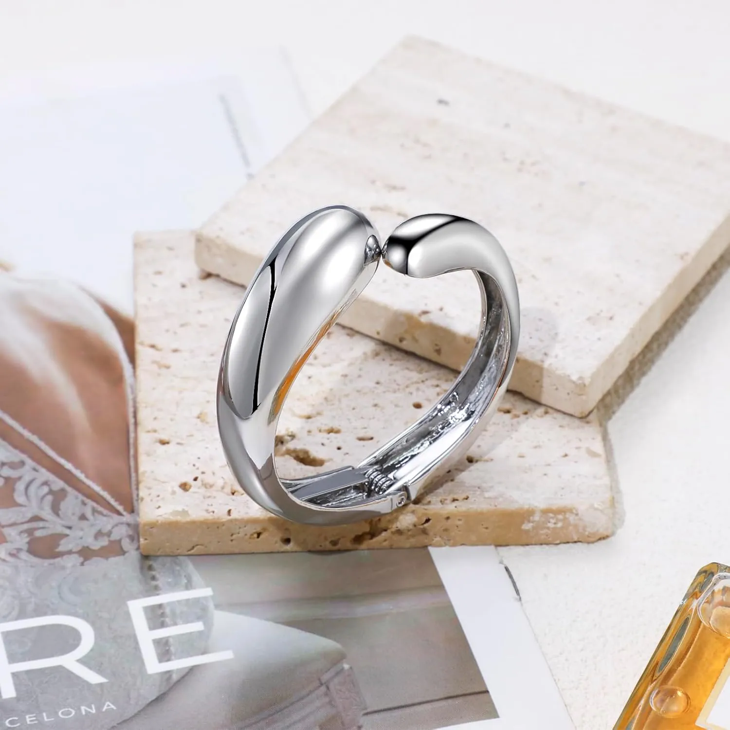 Gold Cuff Bangle Bracelets For Women Gold Polished Thick Waterdrop Bangle Statement Bracelets Chunky Jewelry for Women