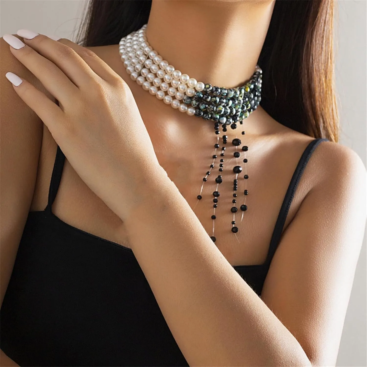 Gothic Blood Pearl Choker Necklace for Women,Punk Adjustable Dripping Blood Imitation Pearl Tassel Necklace Halloween Vampire Party Costume Jewelry