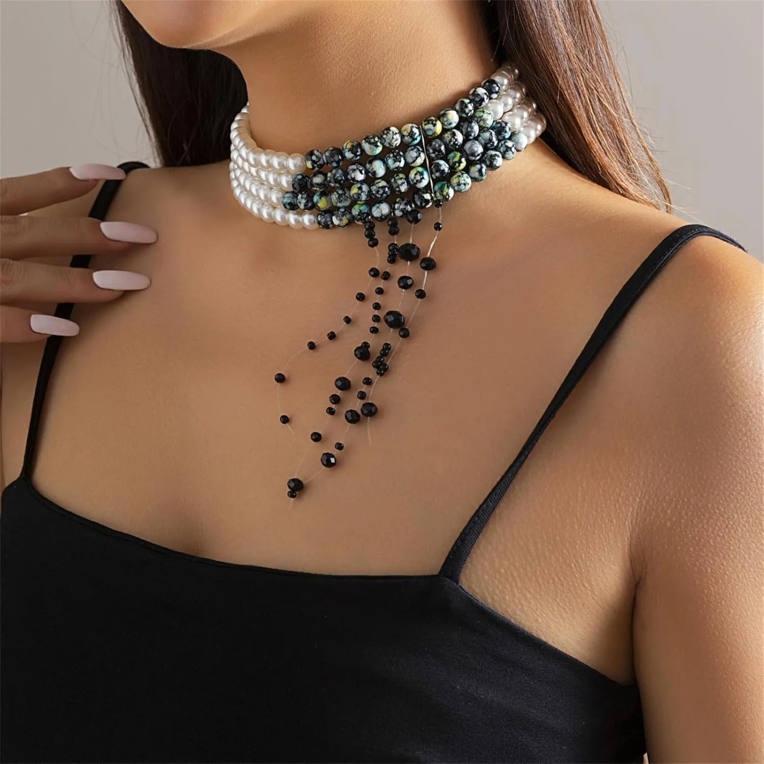 Gothic Blood Pearl Choker Necklace for Women,Punk Adjustable Dripping Blood Imitation Pearl Tassel Necklace Halloween Vampire Party Costume Jewelry