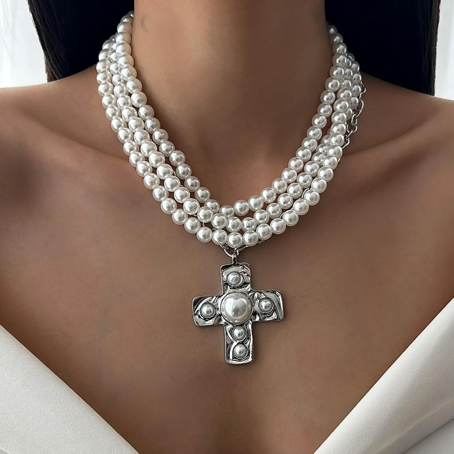 Gothic Pearl Cross Necklace Chunky Cross Necklaces for Women Chunky Gold Charm Necklace Layered Pearl Choker Necklaces Halloween Jewelry for Women