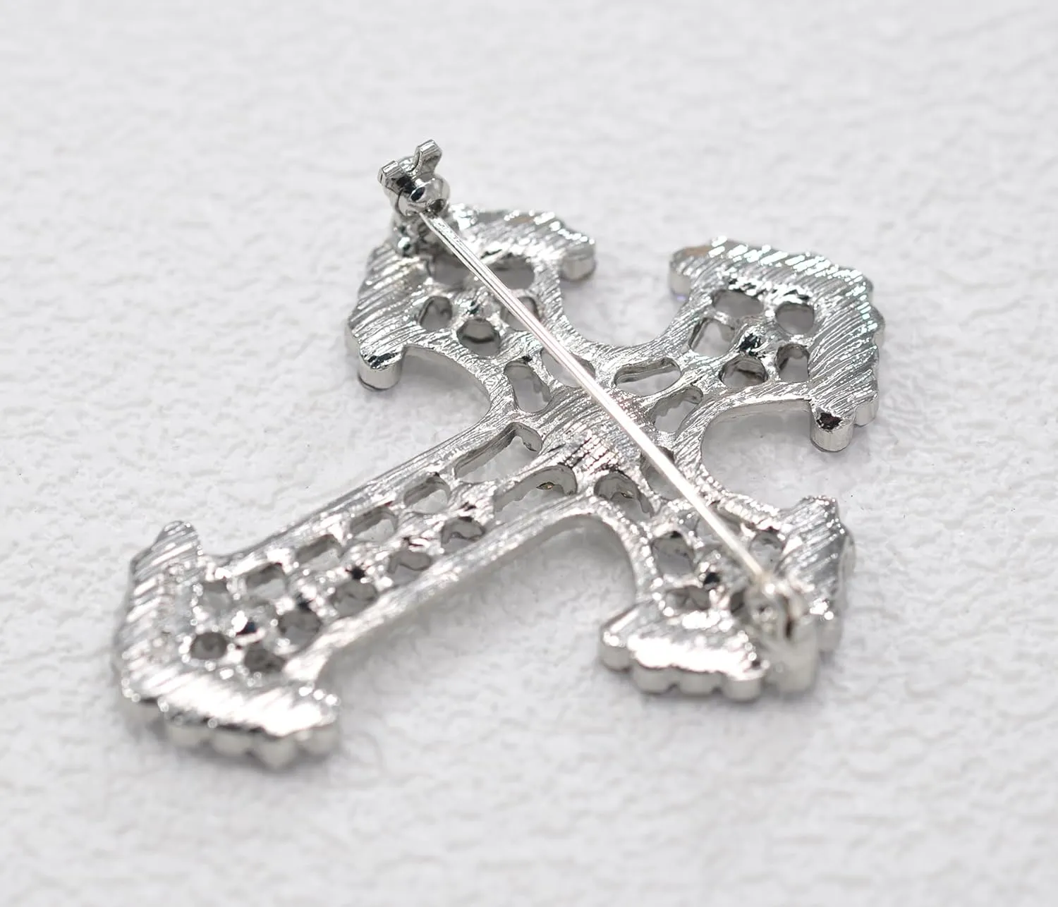 Gyn&Joy Sparkle Crystal Rhinestones Holy Cross Brooch Pin Jewelry For Women Men