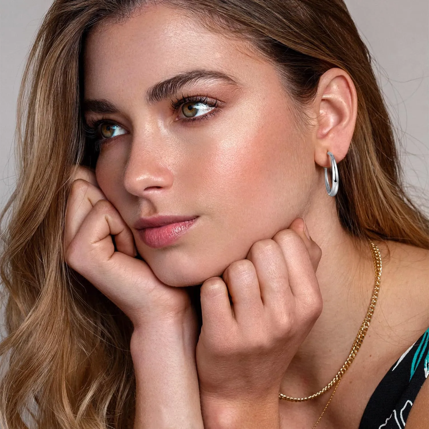Jewlpire Gifts for Women 14K Gold Plated Hoop Earrings with 925 Stering Silver Post, Lightweight & Hypoallergenic Gold/Silver/Rose Gold Hoop Earrings for Women 30mm/40mm/50mm/60mm