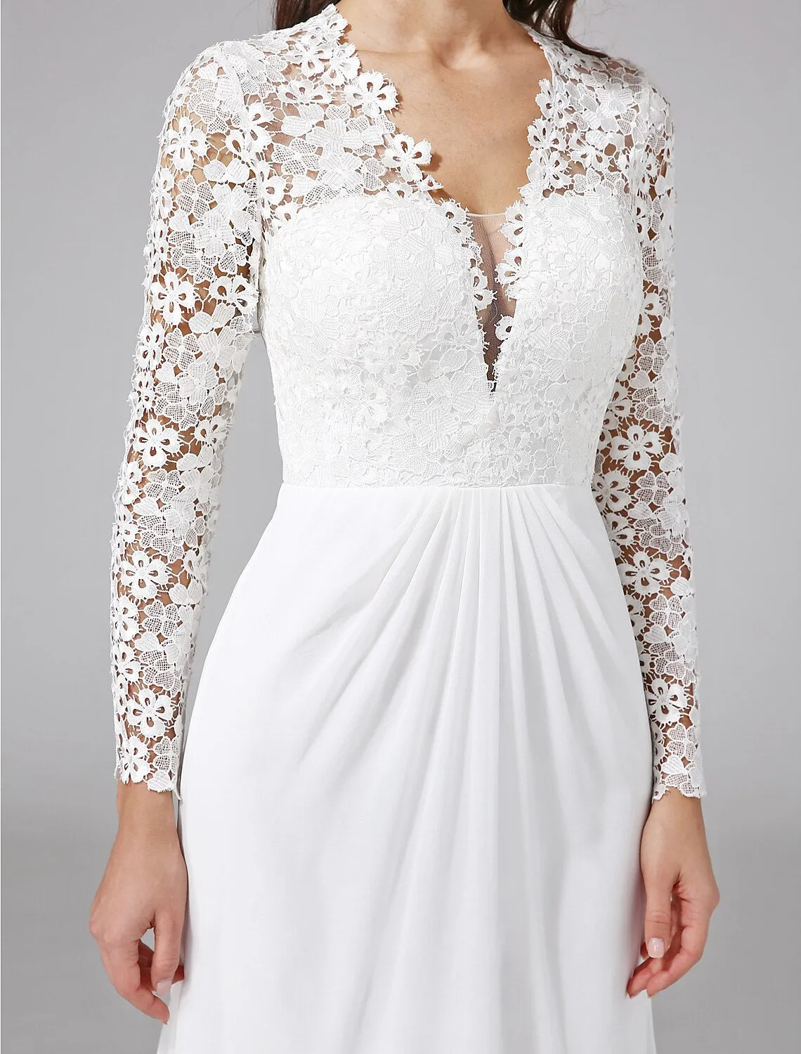 Luolandi Beach Royal Style Boho Wedding Dresses Sweep / Brush Train Sheath / Column Long Sleeve Illusion Neck Chiffon