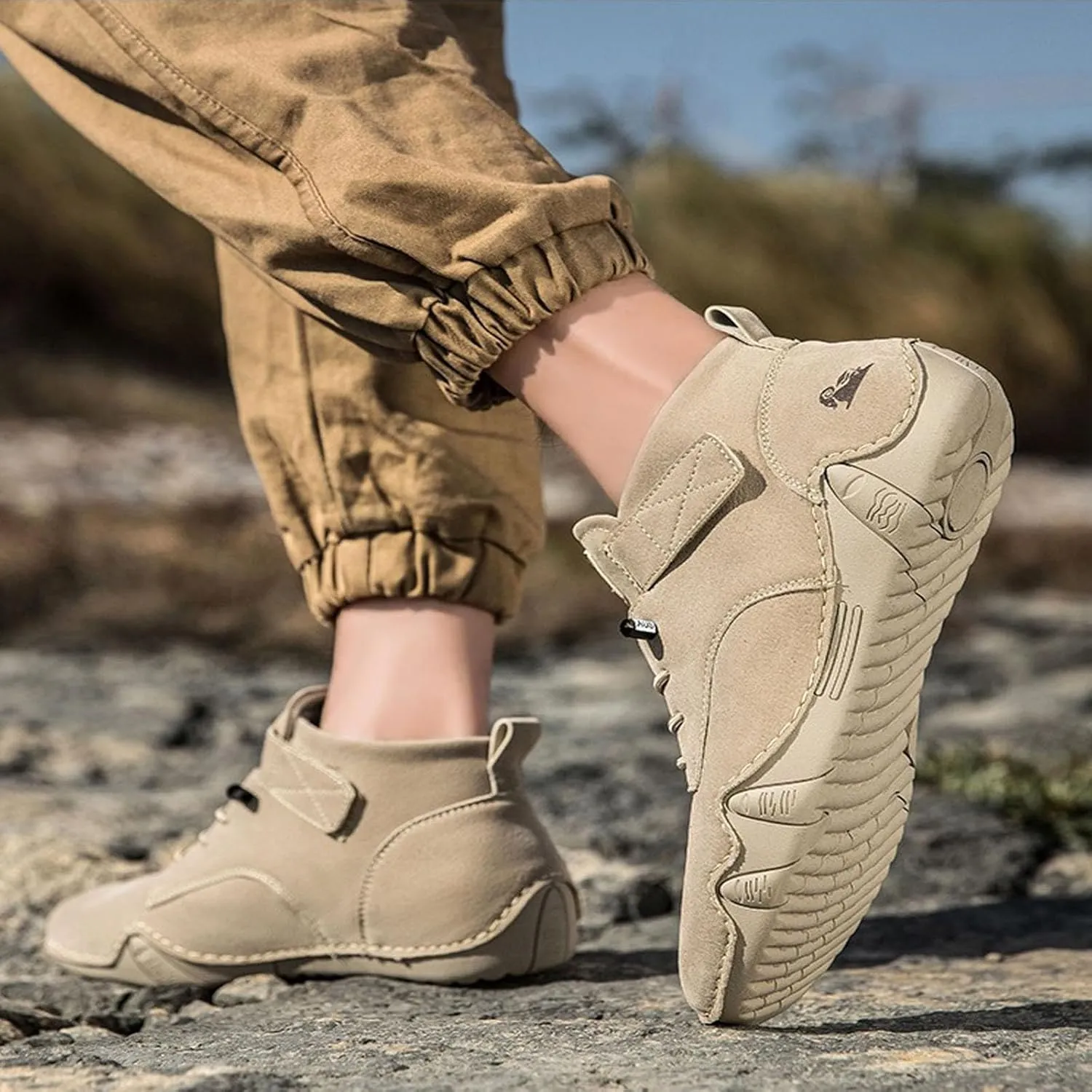 Men's Casual Boots Outdoor Comfortable Slip On Walking Shoes for Travel Dating Jeans Stylish High Top Ankle Sneakers