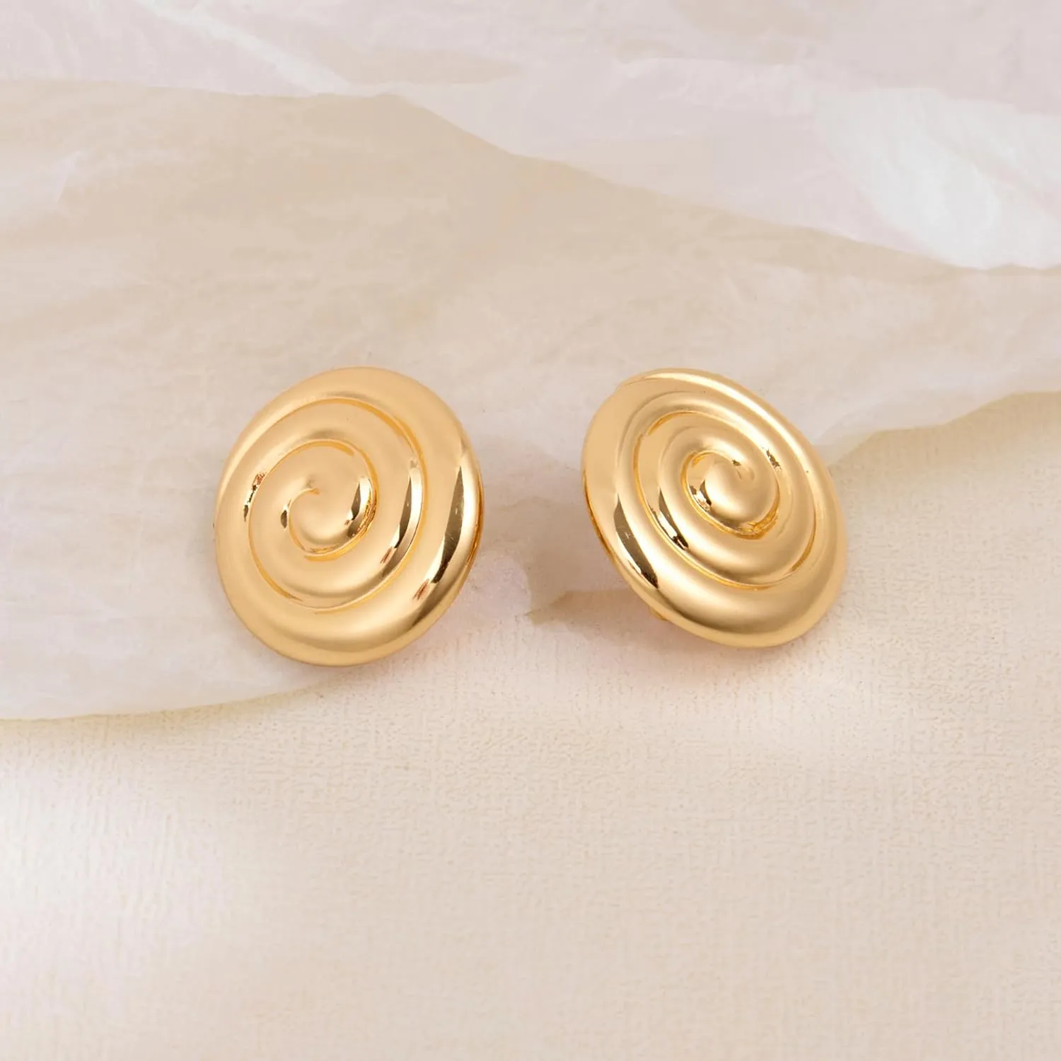 MUYAN Gold Silver Chunky Clip on Earrings for Women Curved Square Thick Clip Earrings Everyday Lightweight Jewelry