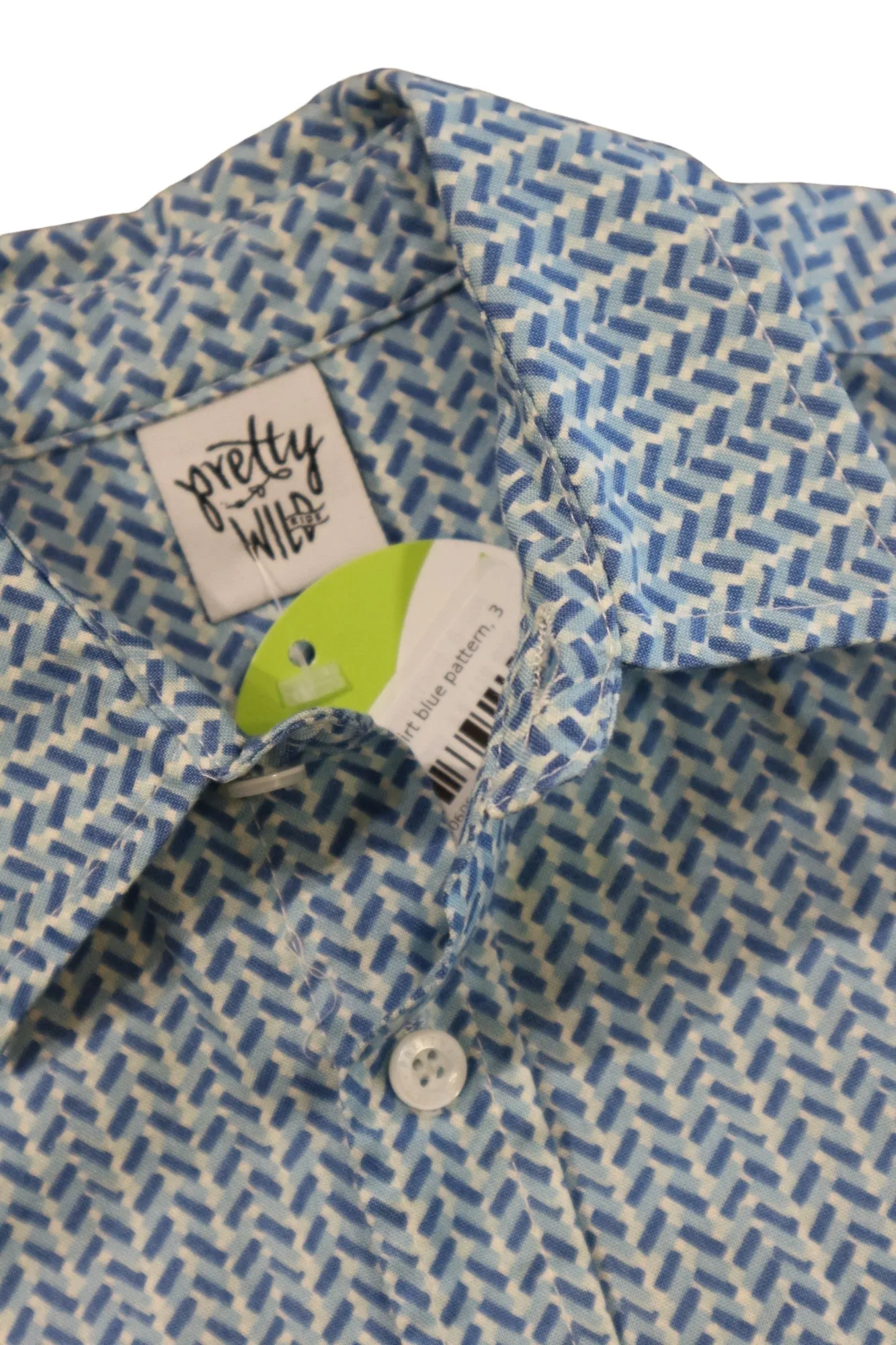 Pretty Wild Shirt, 3
