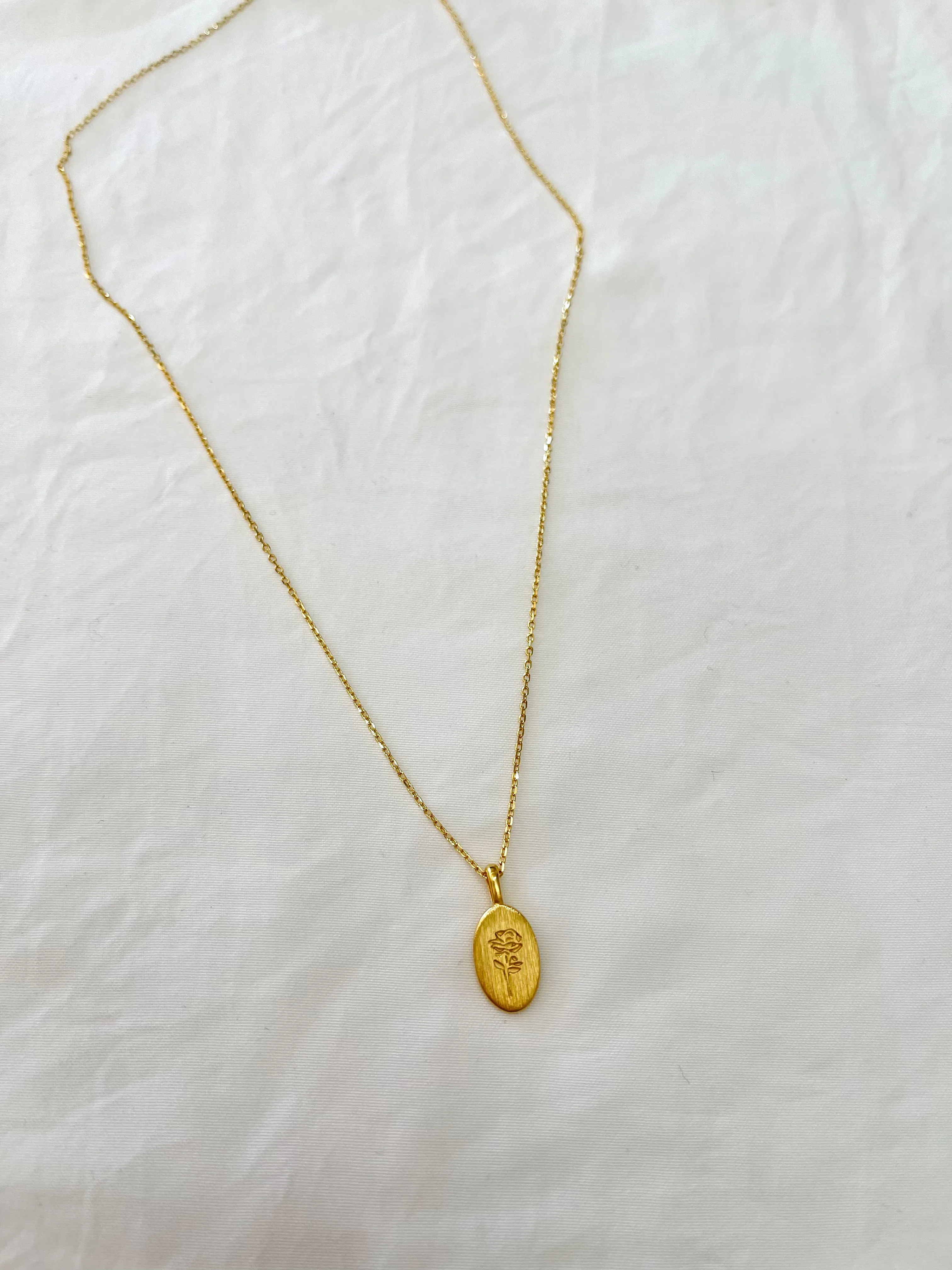 Rose Pendant Necklace