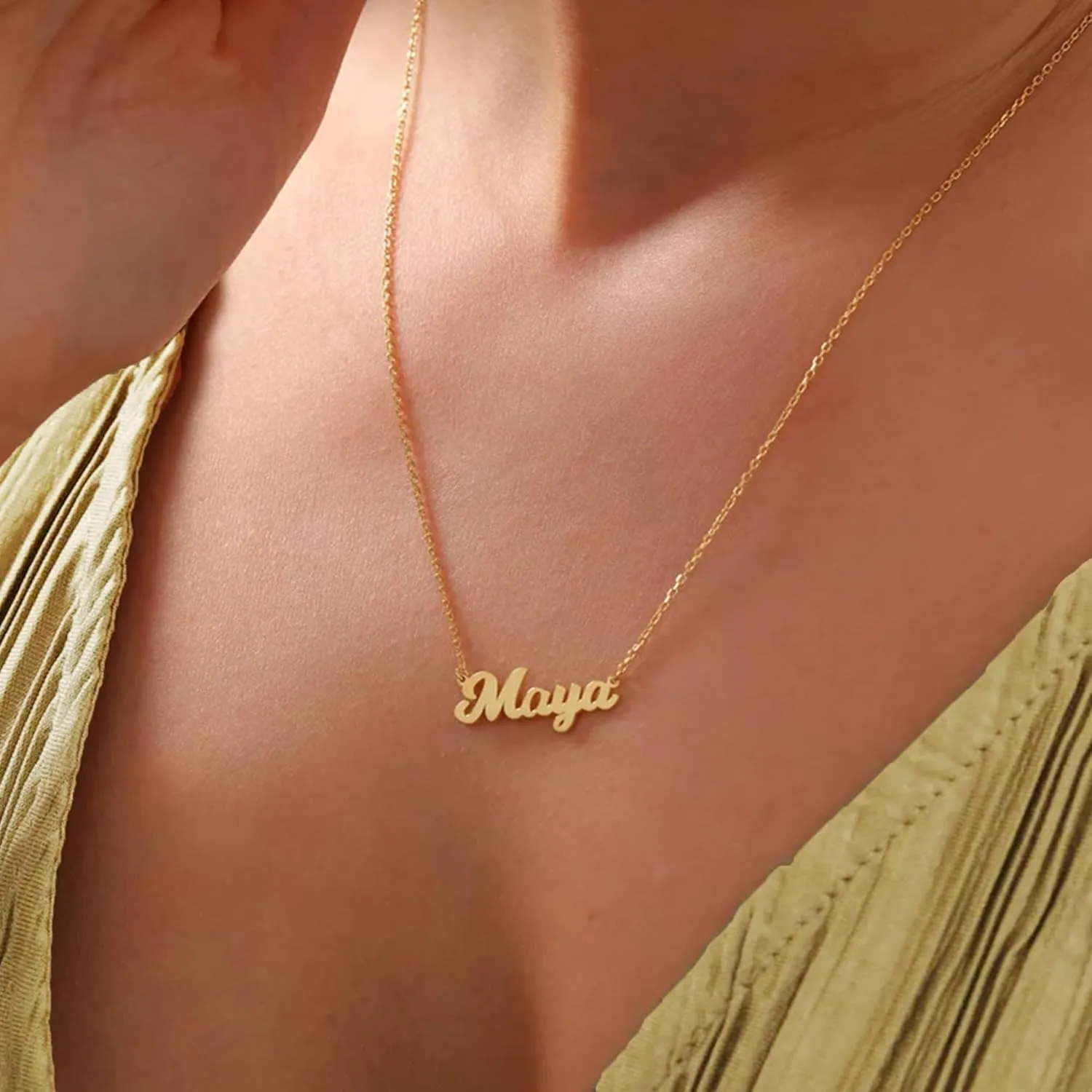 SANNYRA Name Necklace Personalized, 18K Gold Plated Silver-plated Customized Nameplate Necklaces Jewelry Mother's Day Gifts for Women