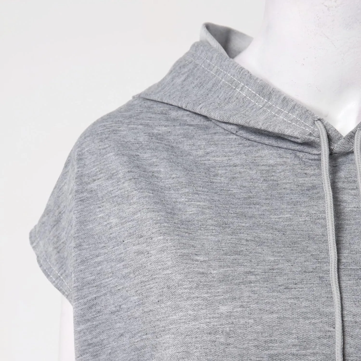 Sleeveless Vest Tops with Hood for Women Casual Loose Fit Hoodie Lightweight Drawstring Pullover Sweatshirt with Pockets