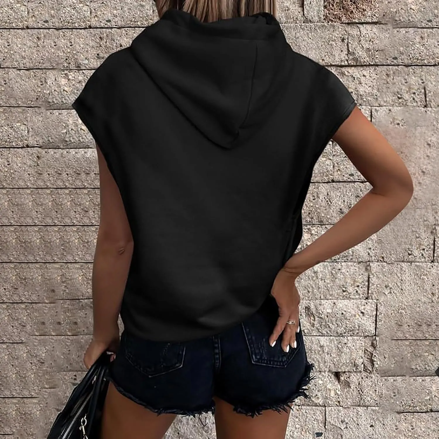 Sleeveless Vest Tops with Hood for Women Casual Loose Fit Hoodie Lightweight Drawstring Pullover Sweatshirt with Pockets