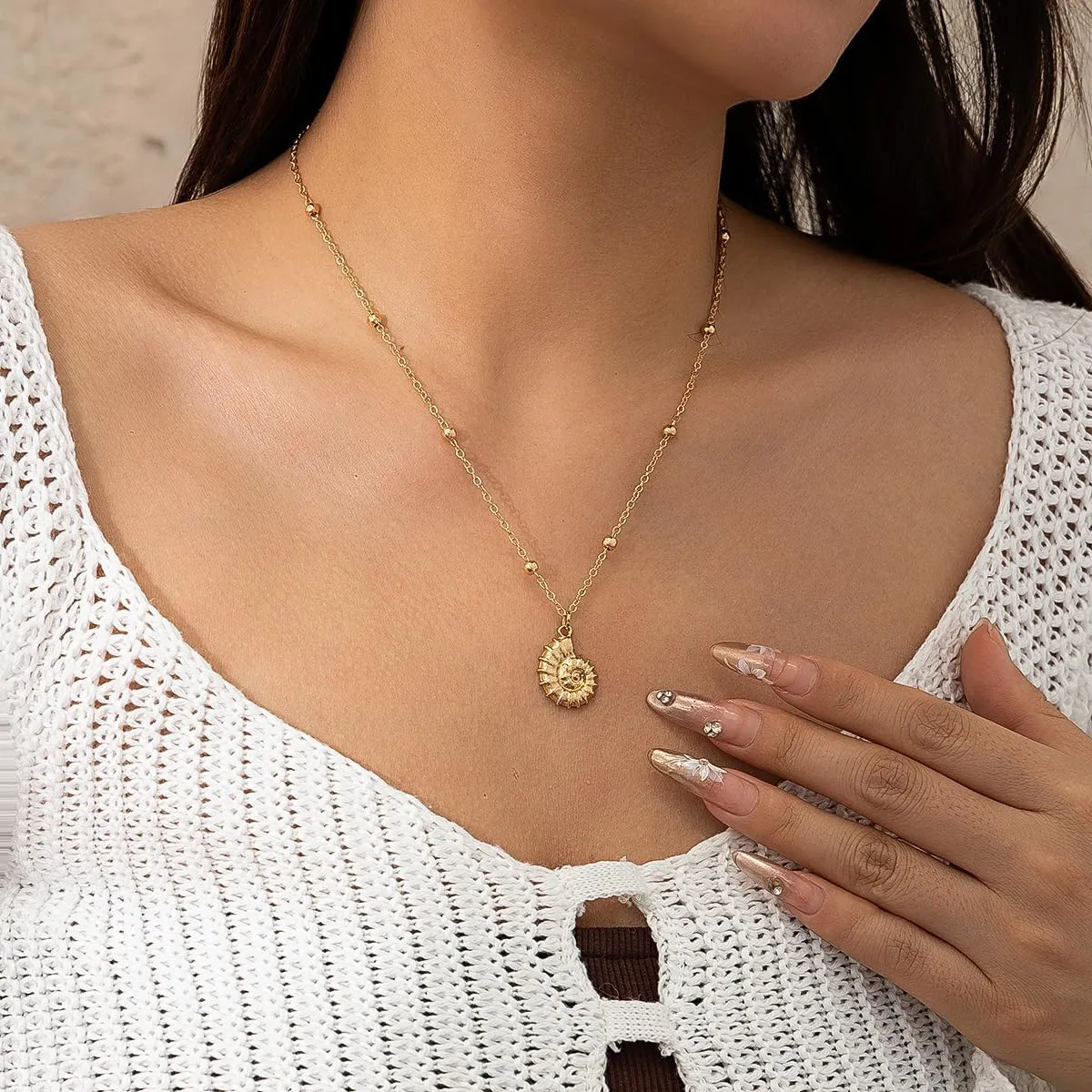 Starfish Necklace Sea Conch Shell Neklace for Women Charm Cowrie Earrings Dangle Golden Mermaid Earrings Scallop Beach Retro Chic Women Ocean Jewelry