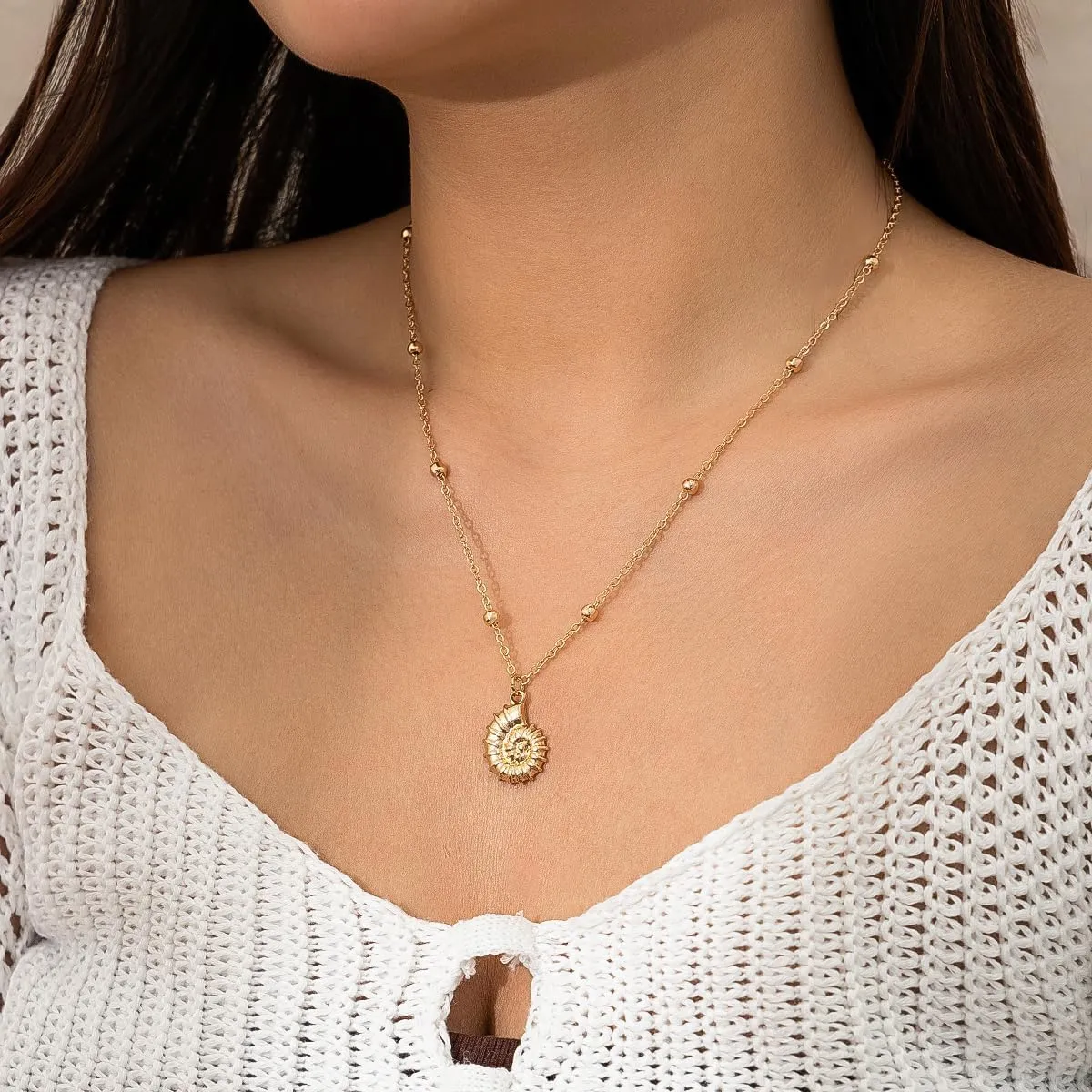 Starfish Necklace Sea Conch Shell Neklace for Women Charm Cowrie Earrings Dangle Golden Mermaid Earrings Scallop Beach Retro Chic Women Ocean Jewelry