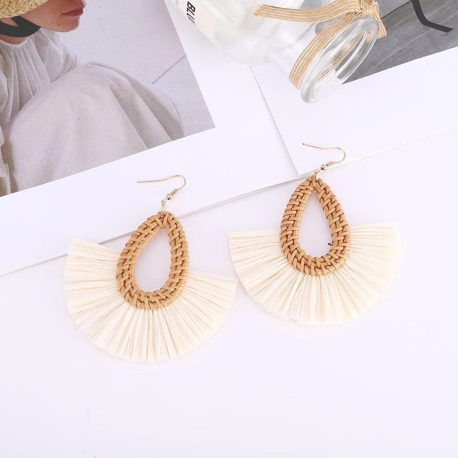 Statement Raffia Tassel Earrings Boho Summer Beach Earrings Lightweight Straw Wicker Dangle Drop Earrings Trendy Rattan Fringe Jewelry for Women